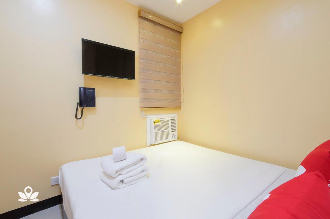 Zen Rooms Time Travellers Makati Makati City Exterior foto